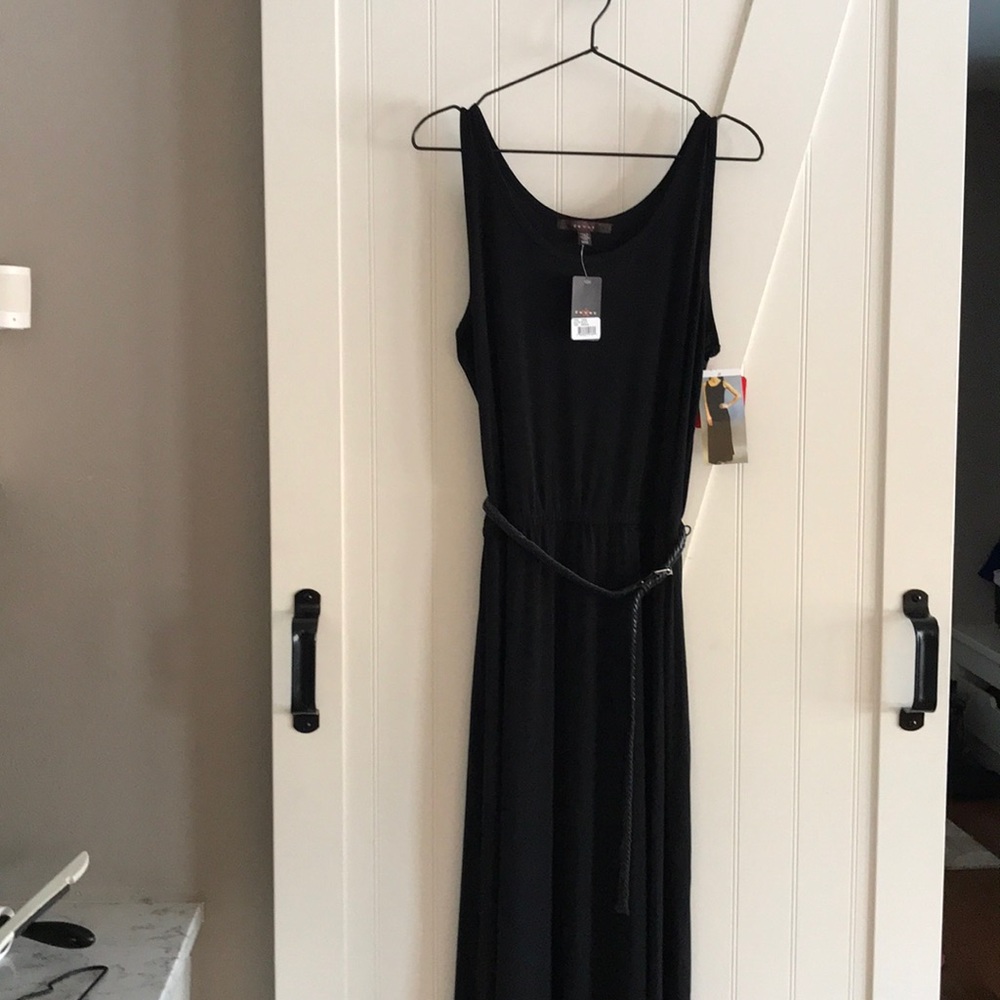 Black sleeveless Fever Dress